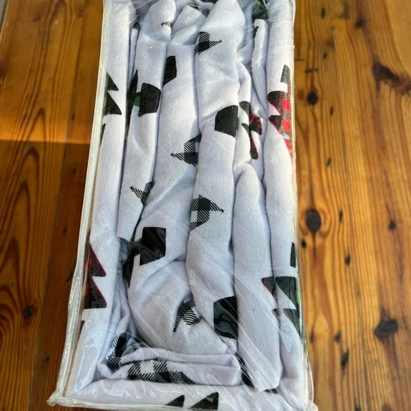 ALTITUDE HOME Christmas Trees Flannel Queen Sheet Set NWT NEW - Picture 2 of 5